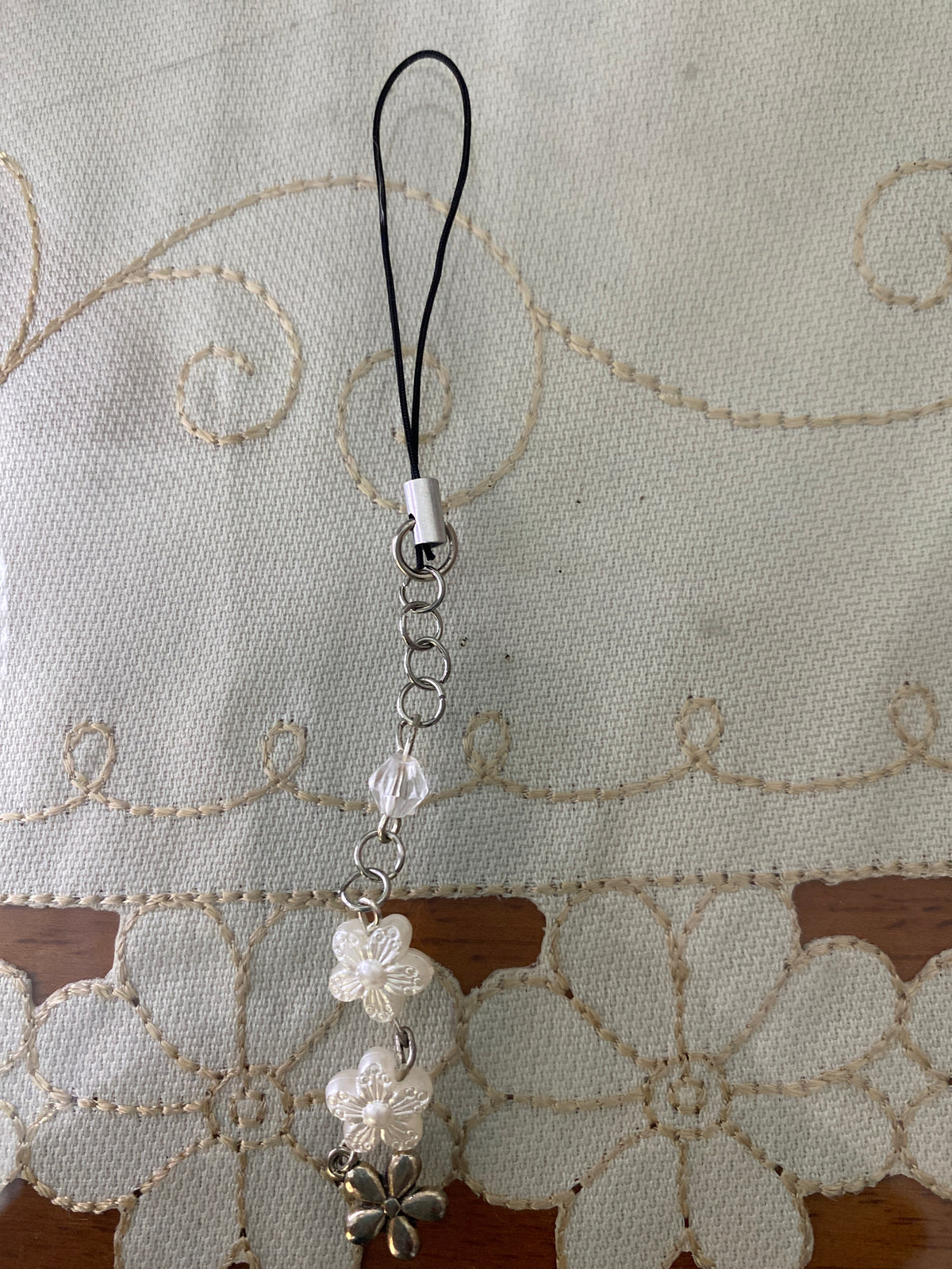 Phone charm sawako flower